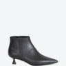 Anna F. tronchetti in pelle nera